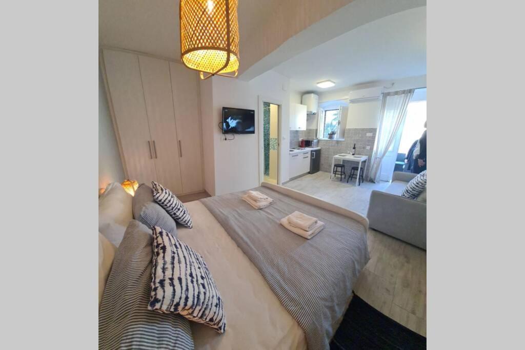 Studio Apartment Marella Vis Exterior foto